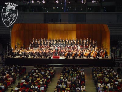 L'Orchestra Filarmonica della Scala e il Coro Filarmonico della Scala