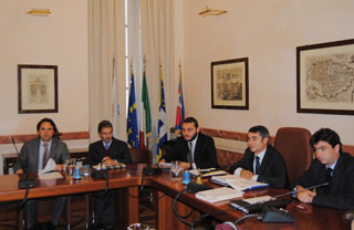 La Conferenza dei Capigruppo del 28 ottobre 2011, con il presidente della Juventus Andrea Agnelli e Annamaria Licata, rappresentante del Comitato Per non dimenticare Heysel